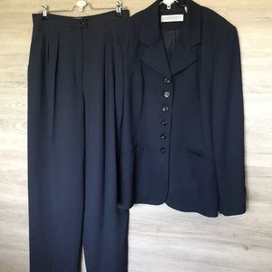 Vintage Amanda Smith Navy Suit, 14